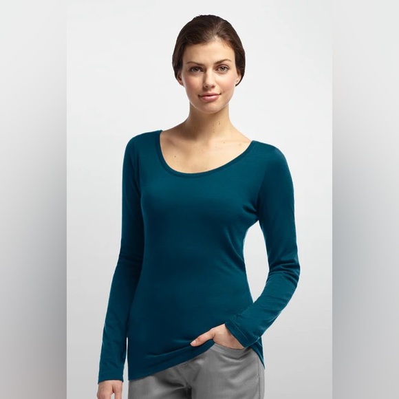 Icebreaker 100% merino long sleeve scoop🌃night - Picture 5 of 5